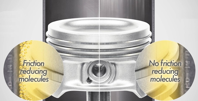 V-Power vs Gasolina premium de baja calidad - Shell V-Power reduce la fricción en las superficies interiores del motor. La imagen tiene intención ilustrativa.